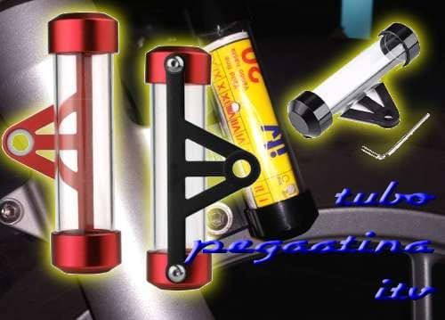 donde colocar la pegatina de la itv en la moto