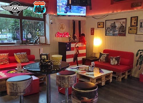 Bar Route 66 Avilés salón