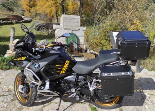 la cueta, el pueblo mas alto de leon