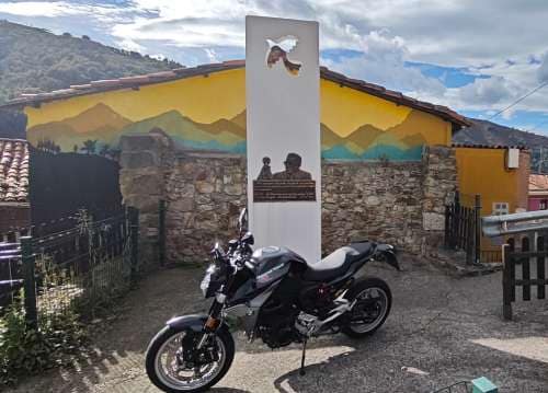 Monumento al Padre Angel