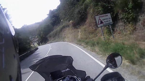 peligro de desprendimiento en la carretera AS-29